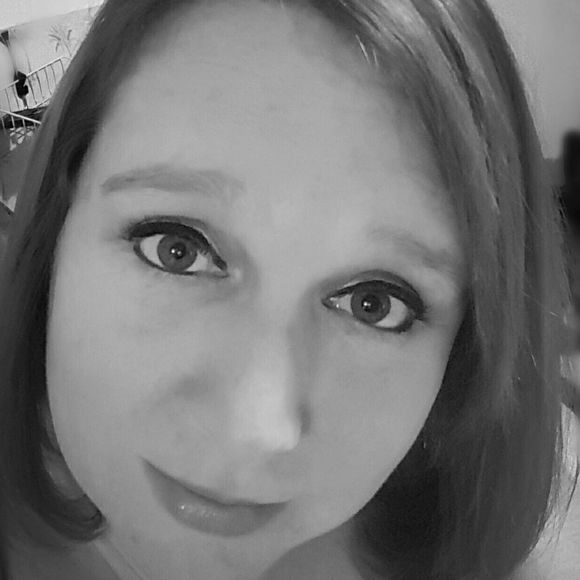 Meet your Posher, Tammy - Picture 1 of 1